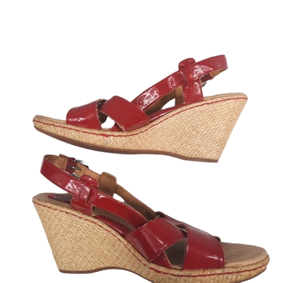 B.O.C Born Slingback Fire‎ Engine Red Patent Leather Wedge 10 Women's Sandals - Picture 5 of 10